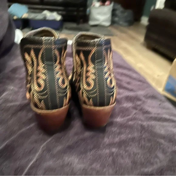 Black Western Leather Boots - Picture 4 of 4